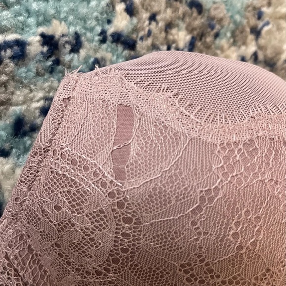 Victoria’s Secret bra 32C - Picture 4 of 4